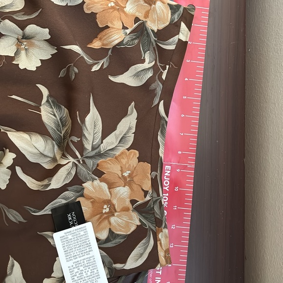 SILK JNY NEW skirt 37” long,14”waist - Picture 9 of 10